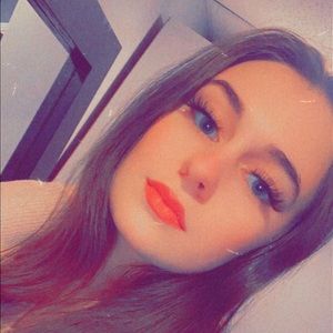 Meet your Posher, Cailey